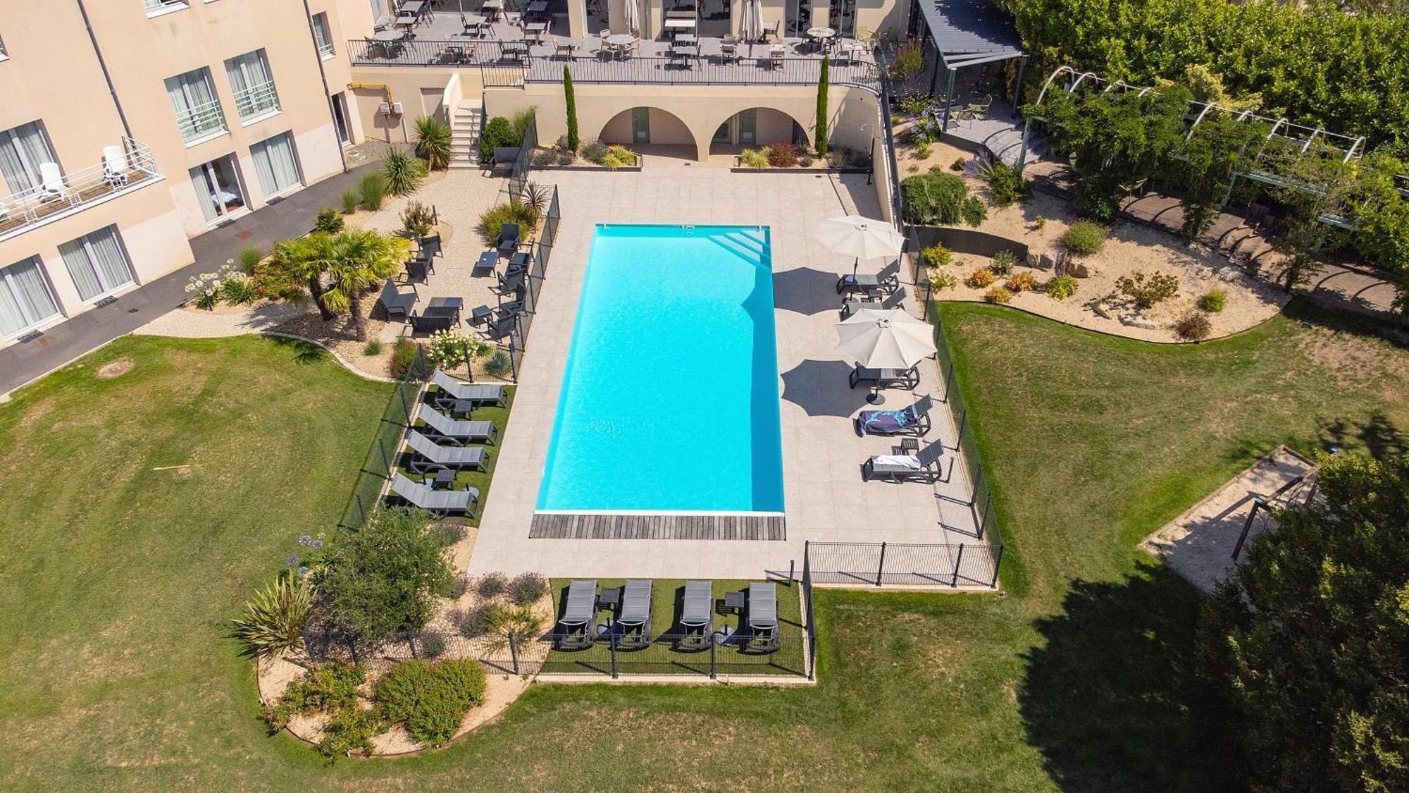 Logis Hotel Restaurant Aloe Les Herbiers Exterior photo